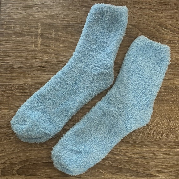 NWOT Blue Fuzzy Socks - Picture 2 of 4